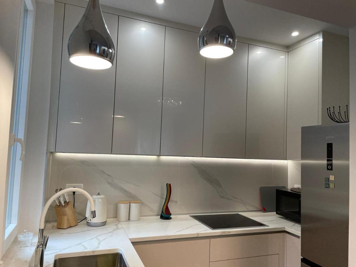 Appartement In The Center Split